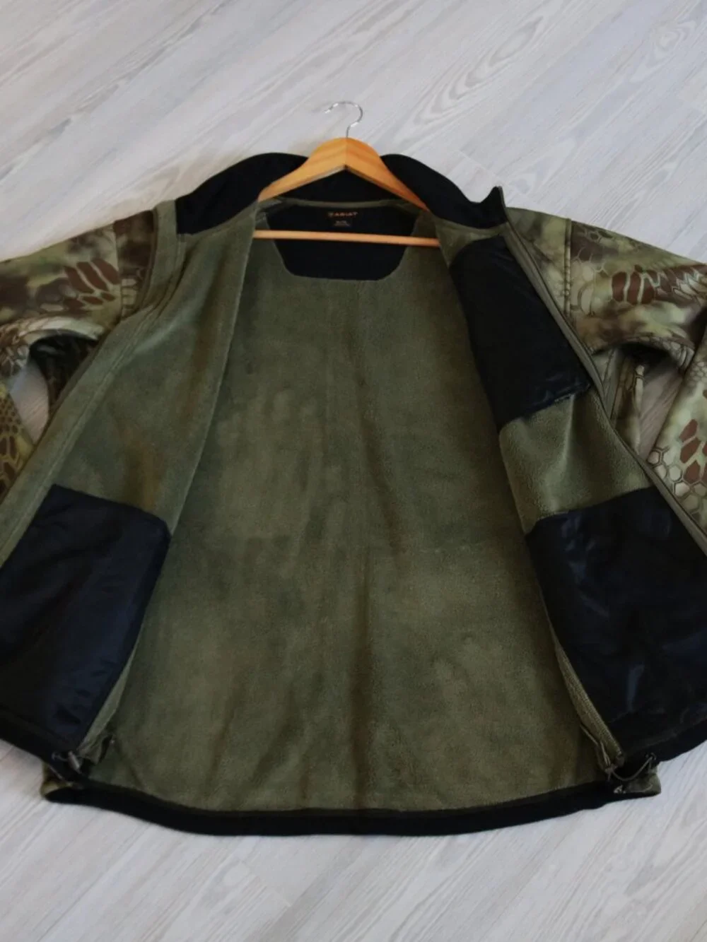 Ariat Kryptek Mandrake Camo Men's Hunting Softshell Fleece Lined Jacket Size XL